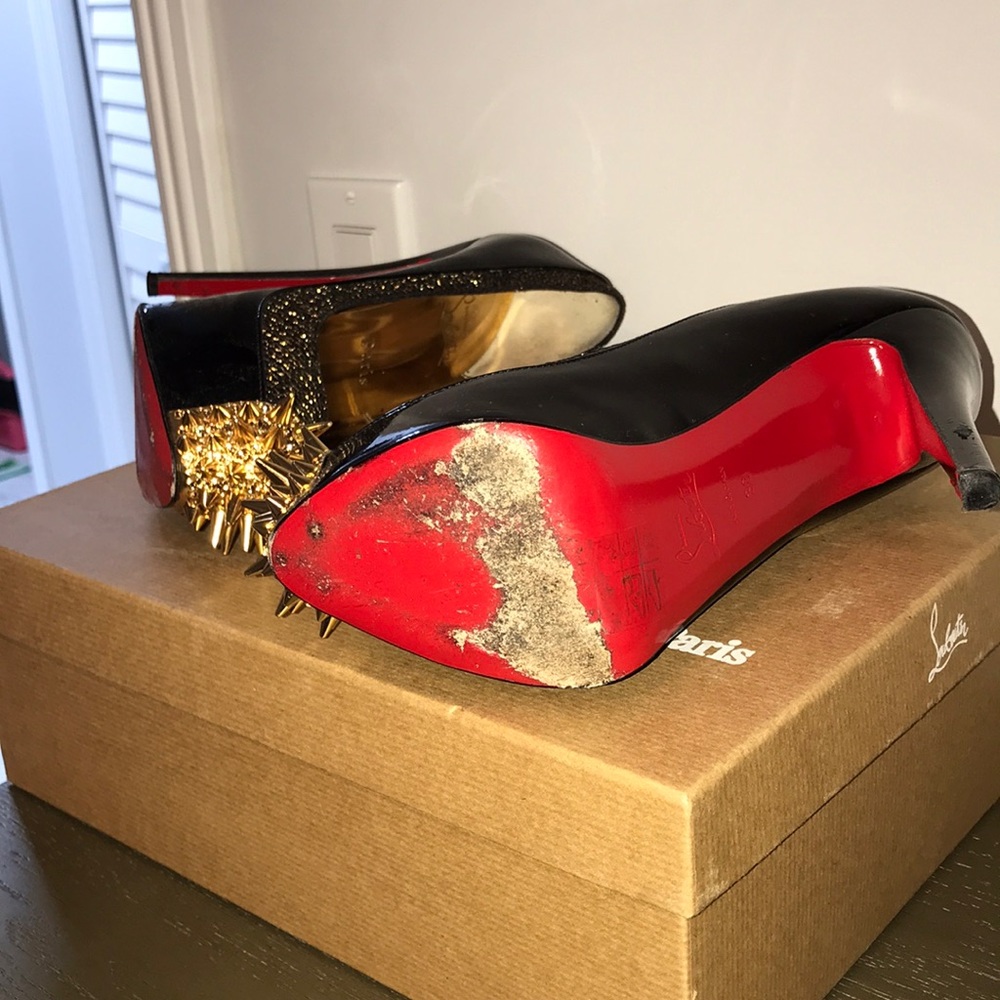 Shoes - Picture 4 of 5